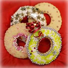 Festive Biscuit Bake